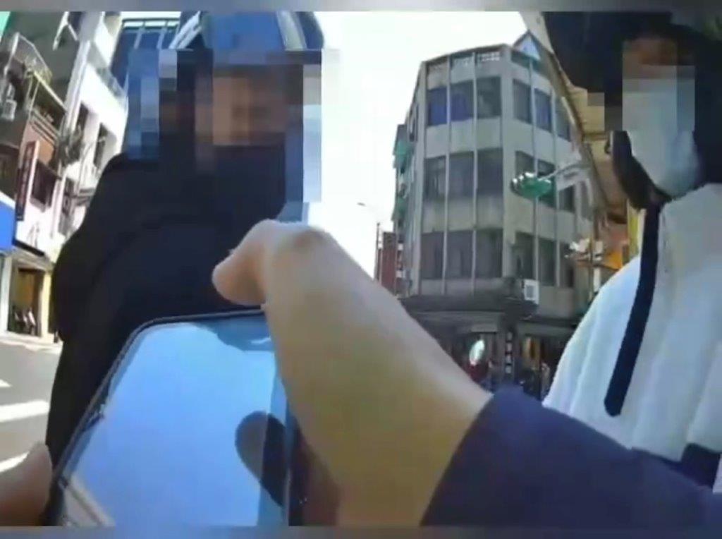 交通違規攔查